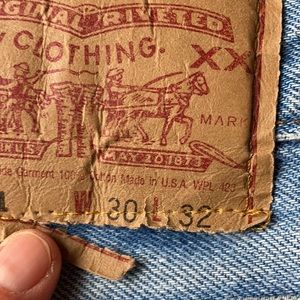 Vintage Made in USA Levi’s 501s